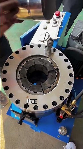 Round tube shrinking machine operation stainless steel tube diameter reduction