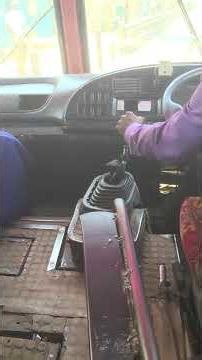 REAL DRIVING A MANUAL BUS WITH SOME SKILLS #driving