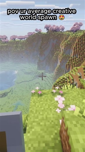 Average Creative VS Survival Minecraft World! 🤩💔