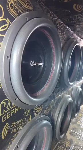🔊 BASS FACE SUBWOOFERS Alza il volume. Il resto lo fanno loro. Niente parole, niente promesse: solo bassi veri 💣🔥 #BassFace #BassFaceAudio #Subwoofer #BassTest #CarAudio @Bass Face Car Audio Italia