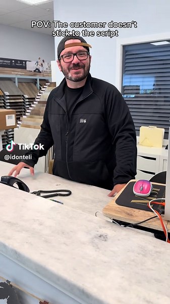 When the customer doesn’t stick to the script #fyp #skit #workhumor #customerservice