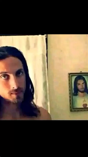 Robert Powell: Since 1977, "I repeat to the world that I am not Jesus Christ." Robert Powell has warn Christianity not to worship him. In his words: “I never cease to say and I repeat it to the world since 1977. I am not Jesus Christ, I am just an actor and British comedian. I am tired of seeing my photos displayed in places of worship and other places for worship. I just make a film for a living. Burn my picture and worship the only God in truth! I am just an actor… Jesus is Lord!” Robert Powel