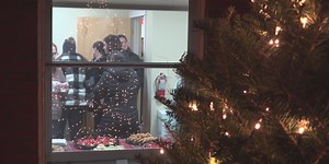 Wellspring hosts first ‘Heartlights’ tree-lighting