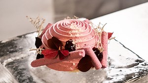 Arctic cold meets Scandinavian nature in this culinary experience at the ICEHOTEL ❄️🌲 Step behind the scenes to watch the talented chefs transform local ingredients into extraordinary frozen creations! Could this be the world’s coolest kitchen? 🍽️ #FlySAS #WeAreScandinavia #icehotel #icehotelsweden | SAS - Scandinavian Airlines