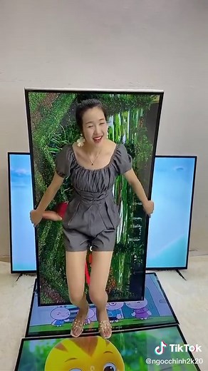 #heelscrush #crushing #crushinit #trampling #trample #highheelscrush #heels