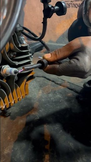 Motorcycle Spark Plug Working | Clear Power Flow Ignition #motovlog #bike #maintenance