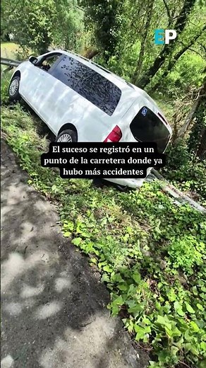 Un taxi con tres pasajeros sufre un accidente en A Fervedoira