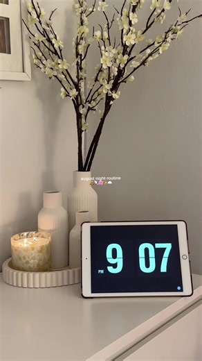 I love a soft night routine 🩷🌸✨ - - - 🏷️ #typ #esthetic #pinterestaesthetic #bedtimeroutine #rountineaesthetic #nightlyroutine #cozy @LAGOM USA @mixsoon @LOCCITANE @Sol de Janeiro @rhode skin @SKIN1004 US @Kayali @Gisou