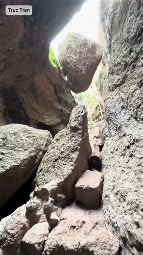 Moses Spring Trail-The enormous boulder at the end was an unexpected showstopper! #travel #dichoi
