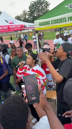 10K views · 192 reactions | Hulengende & Malloti, Hovo mupovo Stage Performance ❤️ https://whatsapp.com/channel/0029VbAYqMmFHWq0NHpxYa3l | FIRE FOX ENT | Facebook