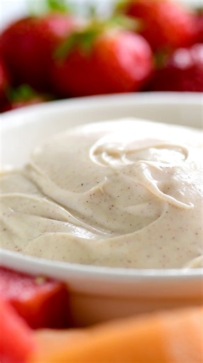 This Fruit Dip recipe with cream cheese and marshmallow cream is easy to make and is delicious with fresh fruits from strawberries to apples! https://www.thegunnysack.com/fruit-dips-recipe/ #fruitdip #creamcheesedip #easterrecipes #mothersday | The Gunny Sack