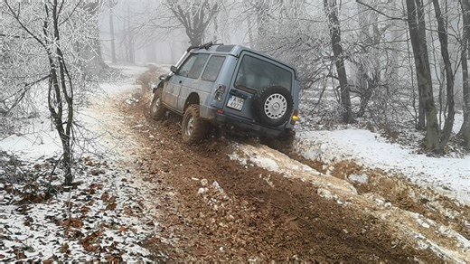 British Off Road Power 💪😎💪 Land Rover Discovery vs Mud and Snow | The Best 4x4 Page