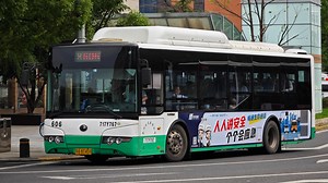 晚高峰起飞的气桶，但车距很难绷的过江线路！武汉公交606路宇通鹰眼ZK6105HNG2（2017）运行实录