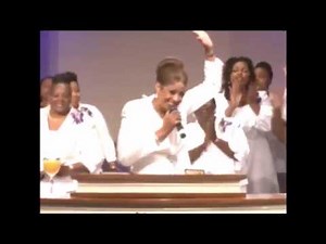 Dr. Dorinda Clark Cole Preaching and Praise Break At GCT COGIC!