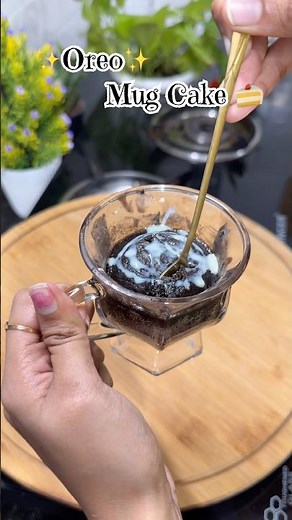 Craving cake in minutes?This super soft Oreo Mug Cake is your quick dessert fix! #oreo #cake #shorts