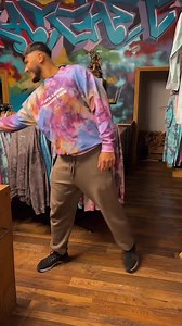 That Friday feeling when 1 of us is ‘live laughing’ and the other one is ‘toaster bathing’ 🧼 🛀 👀 #friday #livelaughtoasterbath | Ratchet Clothing