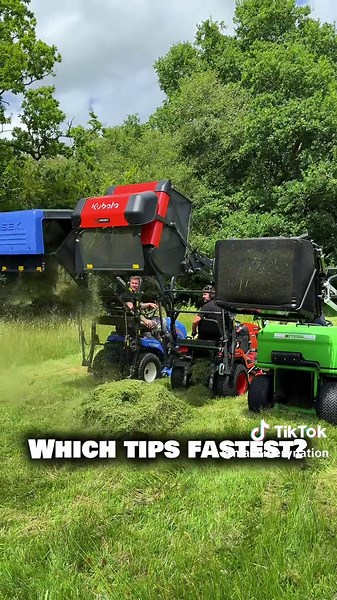 Grass box emptying speed, capacity and tip height are big factors when choosing a commercial direct collect mower! In our latest YT video we go through all the key points when considering your next purchase 👌🏼 #lawnmowing #lawncarebusiness #grasscutting #lawnmaintenance #backyardgoals @Etesia UK @Kubota Tractor Corporation