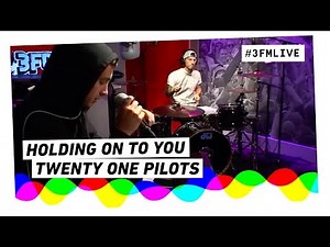 Twenty One Pilots - Holding on to you | 3FM Live