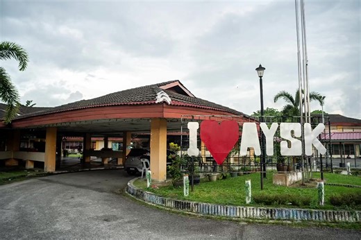 ENGINEERING ON RACE RECAP #INNOVATIONONBRIDGE - Webinar of Innovation Of Bridge from Prof Madya Ir Ts Dr Muhamad Azhan bin Anuar - The start of Engineering On Race - Student Attendance - Ice breaking - Volunteer division - Cheers Competition - Innovation On Bridge Competition - Hand-On building bridge - Testing bridge - prize giving to the winner - Appreciation from Director - Awarding a certificate of appreciation to the hostel - Photo session