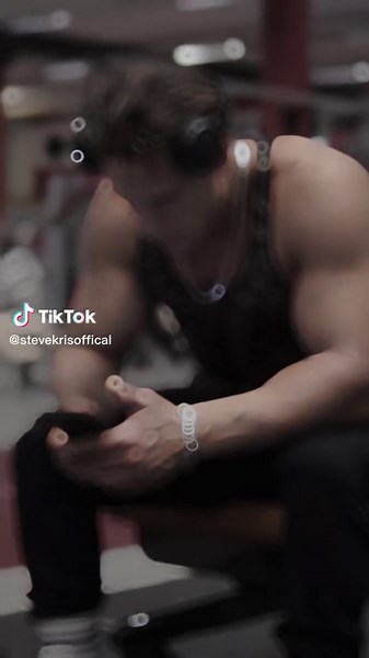 Maximize Your Workout: Bent-Over Row Exercise Tips