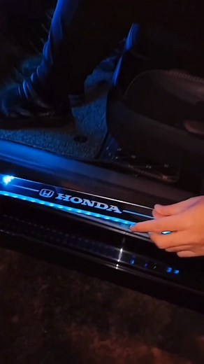 #近未来感 #ledカスタム #内装張替え #快適運転 #高級車に変更 #車用品 #車好きと繋がりたい