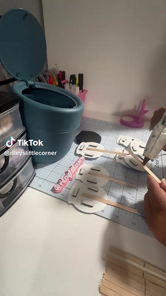 Making Cupcake Toppers for Party Decorations