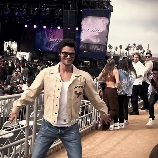 Best Moments from Poguelandia Festival | OBX Fans Celebrate