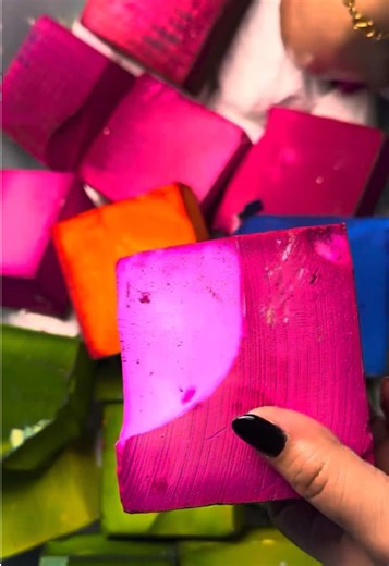 ASMR Chalk Crushing Sounds for Relaxation