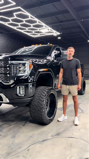 2023 Sierra 2500 Denali Ultimate Duramax 4x4 Vin: 1GT49REY0PF162115 -6.6 Duramax Diesel Engine -Allison Transmission -Tuned -Deleted -7” Suspension Lift -37” MT Tires -24” American Force Wheels -All Weather Floor Liners -Spray in Bedliner -PTM Flares -Denali Package with sunroof, HUD, Bose, Nav, Heated/Cooled Seats $64,900 TAVT for GA residents #bubbatruck🌾 #americanforcewheels #kg1forged #duramax #denaliultimate