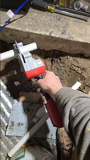 Milwaukee M12 Cordless PVC Shears cutting 3/4 Inch Schedual 40 PVC