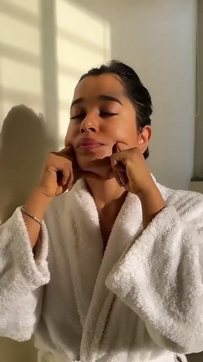 2K views · 14 reactions | Puff, puff, pass... on the puffiness! Turning up the glow, one skincare step at a time⚡️ #lovecolorbar #magical #beauty #explore #colorbarcosmetics #viral #reels #skincare #healthyskin #glowingskin #makeuptransformation #colorbar #hemp | Colorbar | Facebook