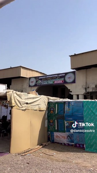 Mr ge embroidery machine and services munada machine monogram daga kan 1 head 2 head 3 head 4 head available machine nan mu nada inganci sosai kudai kune memu ta number mu kamar haka 08168097201