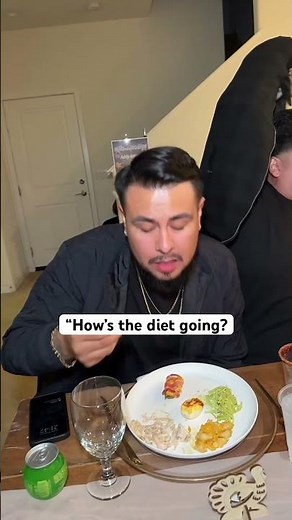 convos got real interesting this Friendsgiving😑🦃