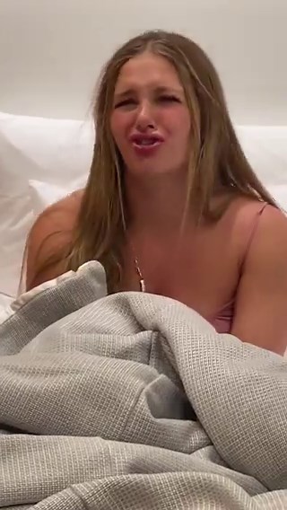 Despite having a live recap show in less than 4 hours, Ella & Katic & Dani refuse to go to sleep