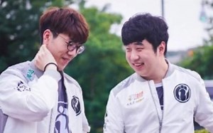 第一上单theshy被击杀高能集锦