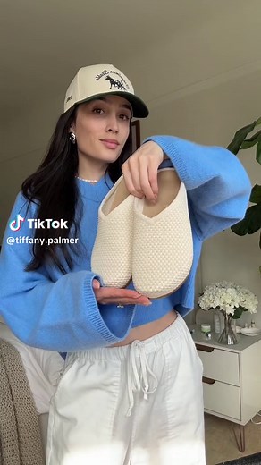 Stylish and Versatile Rothy’s Clogs for Weekend Getaways
