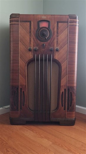 1937 Philco 37-116X Restored
