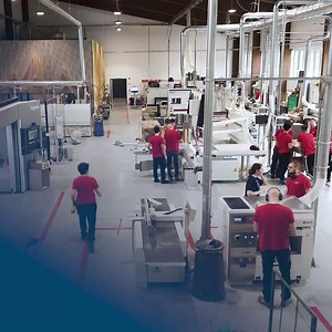 startech cn k | Maximum safety, limitless creativity With startech cn k, every lesson becomes safe, accurate and reliable. It allows, among its multiple applications, the creation of engravings, decorations and 3D prototypes, turning theory into hands-on skills. This compact 3-axis machining center combines safety with intuitive operation, perfect for training workshops and woodworking academies. 🎥 Watch the video and explore all features: https://www.scmgroup.com/en/scmwood/landing-wood/video/