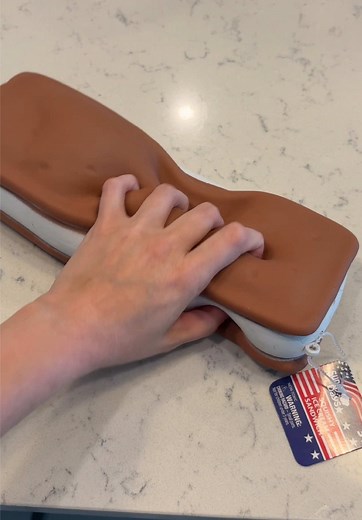Jumbo Ice Cream Sandwich Squishy – Limited-Time Link