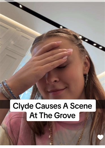 Clyde Causes A Scene at The Grove with Jojo Siwa