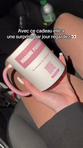 Idée cadeau Saint-Valentin : sa copine découvre le QR code 😭❤️ #couple #cute #amour