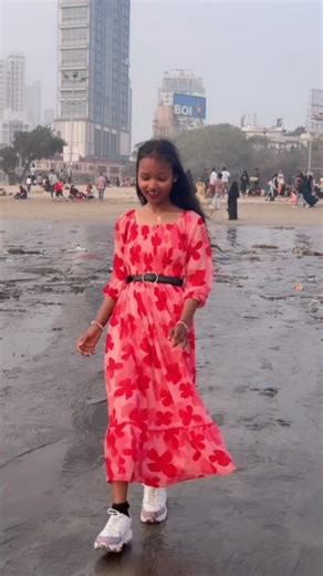 Anjali Bodhra on Instagram: "Duniya Se Alag Hai Dil ka lagana Tera re..🫵🫶💕@anjauu_14u #viral #instagood #reels #love #instagram #lovehim #lovehim #explore #lovenature #treand #song #intagood #intalike #intareels #lovers #90s #viralreels"