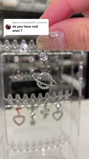 Replying to @michellee230 yes we do! 🫶🏼 #bellyring #navelpiercing #tryon