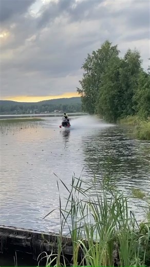 Lynx Snowmobiles Watercross Challenge