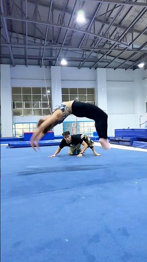 Back Handspring Flik Flak Tutorial 🔥 #gymnastics #acrobatics #olympics