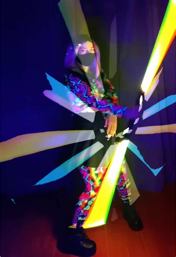 I love turning sad energy into powerful energy. Because sometimes you don’t fix sadness by pretending it isn’t there. You move through it. Some days the weight shows up first… doubt, overthinking, memories, feeling behind in life, questioning yourself. And instead of sitting in it… I pick up a saberstaff and move. Not to escape feelings. To transform them. Every spin is frustration leaving my body. Every movement is a reminder that I’m still here, still growing, still becoming stronger than what