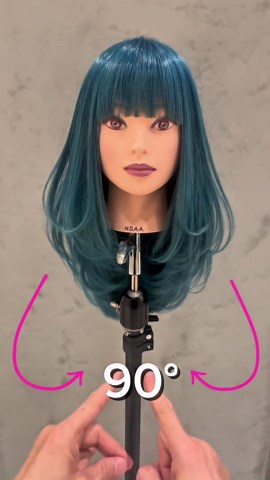 顔周りレイヤーの角度で変わる見え方｜ロングヘアのセンター集めカット比較