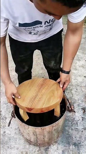 Wood Staining: Workers Dipping Small Stools into Dye Baths#village #lifestyle #craft