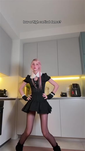 Neondemoni (@neondemoni)’s videos with Electro World - user65467760440