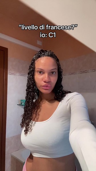 je m’appelle Annalisa🤷🏽‍♀️